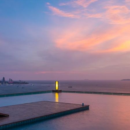 Wong Amat Tower By Peter Lägenhet Pattaya Exteriör bild