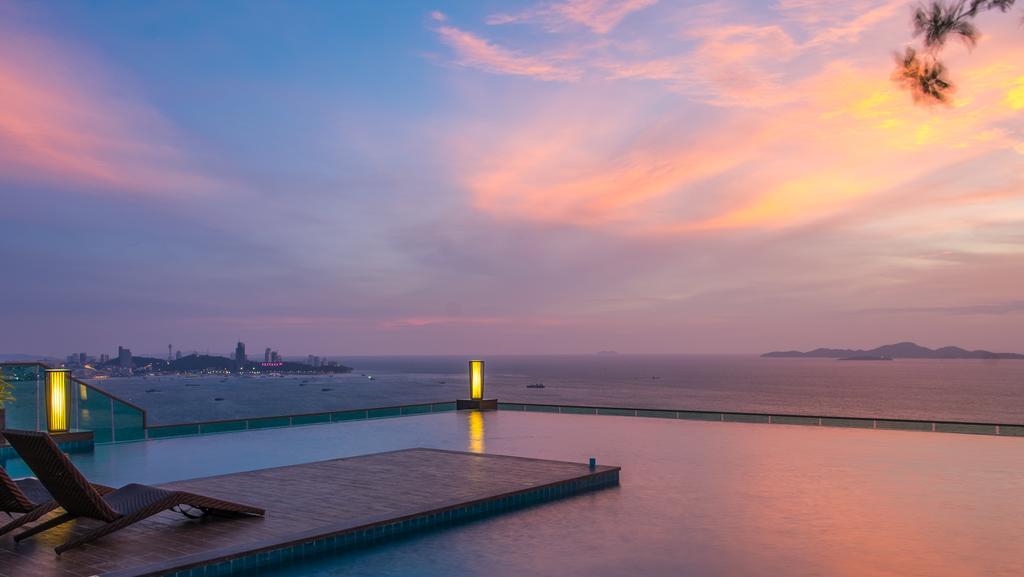 Wong Amat Tower By Peter Lägenhet Pattaya Exteriör bild