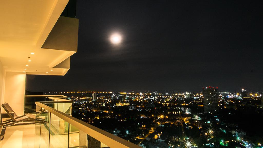 Wong Amat Tower By Peter Lägenhet Pattaya Exteriör bild